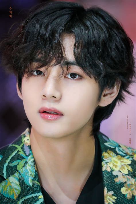 kim taehyung bts.